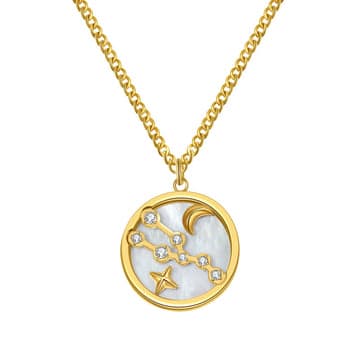 Collana d'oro con ciondolo tondo in madreperla, costellazione di gemme, luna crescente e stella.